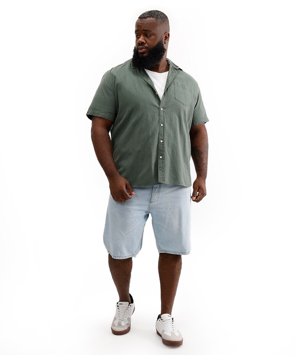 camisa plus size com linho manga curta verde