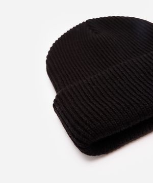 gorro masculino canelado preto