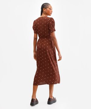 vestido midi feminino transpassado de viscose poá marrom