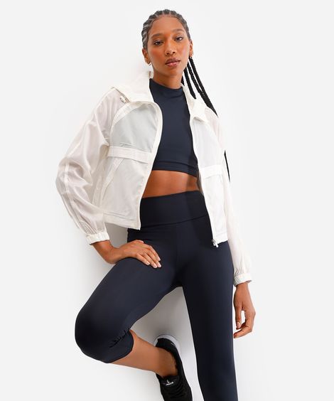 jaqueta corta vento com capuz esportiva ace - off white