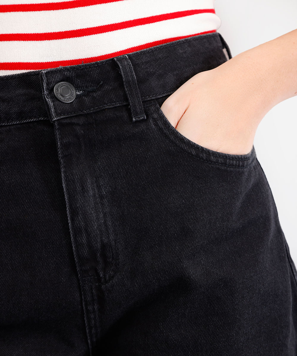 short mom feminino jeans com barra dobrada preto