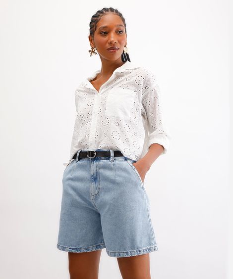 bermuda feminina jeans com pregas e cinto azul
