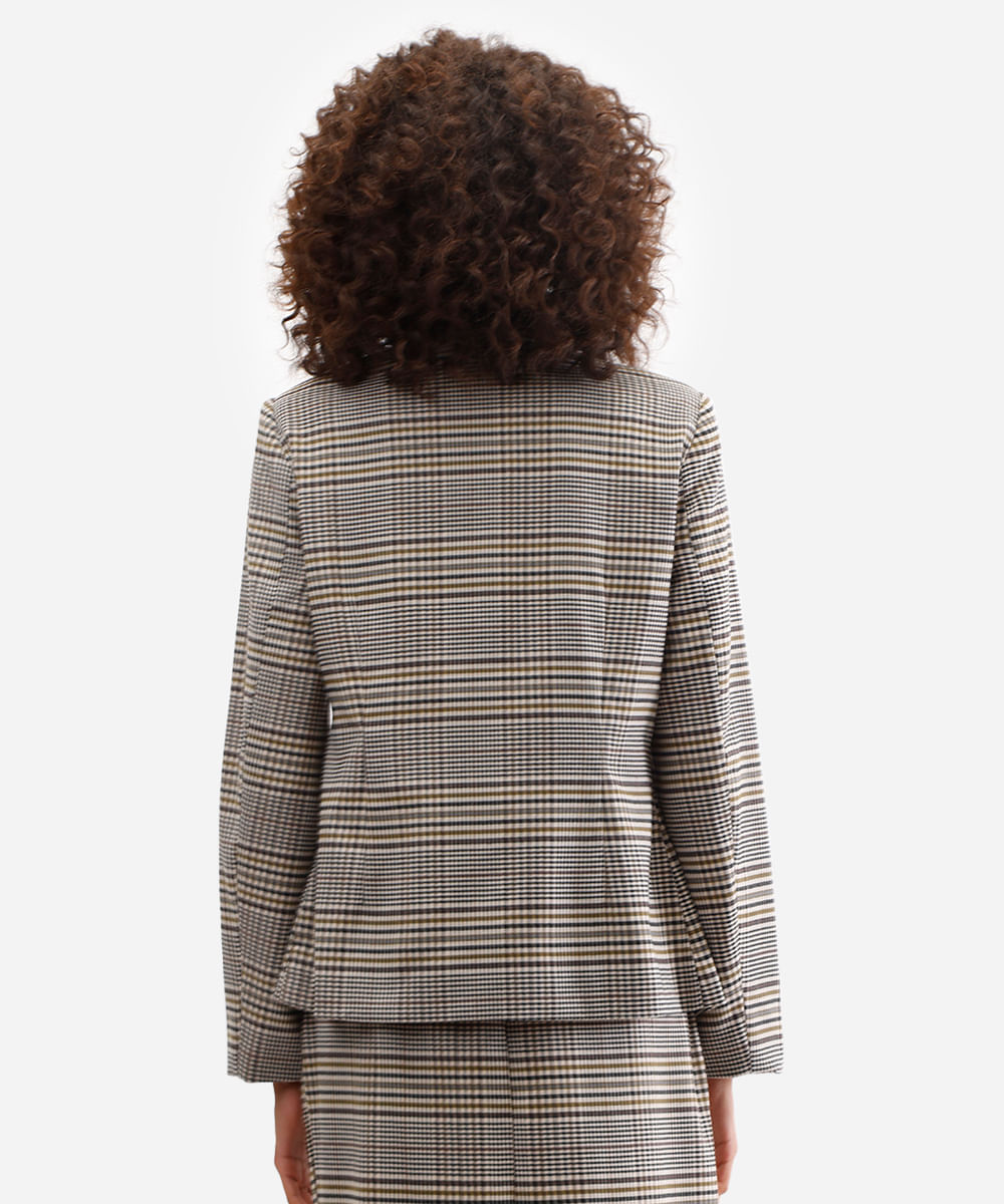 blazer feminino de alfaiataria xadrez marrom