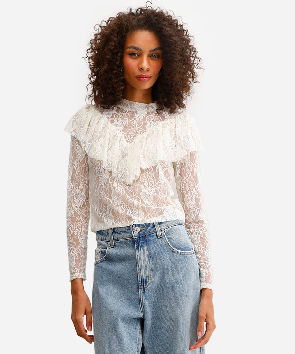 bata feminina de renda com babado floral  off white