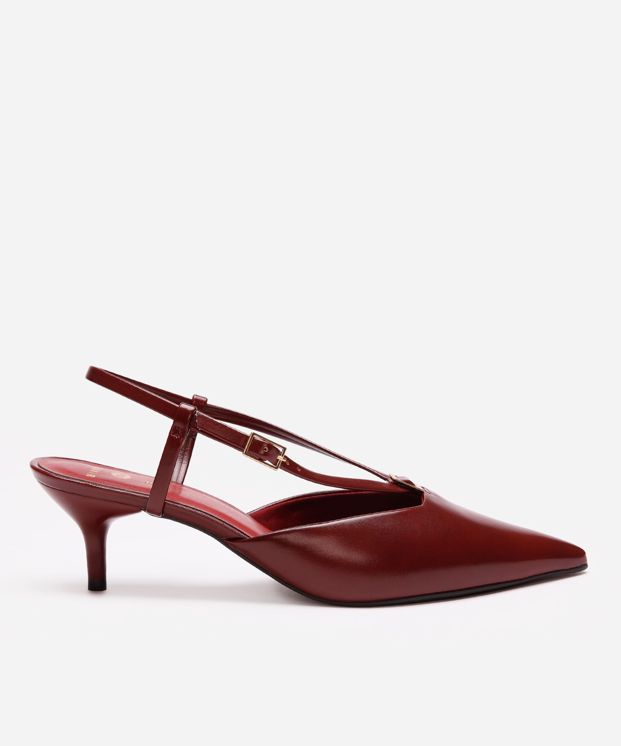 scarpin bico fino com fivela mindset vinho