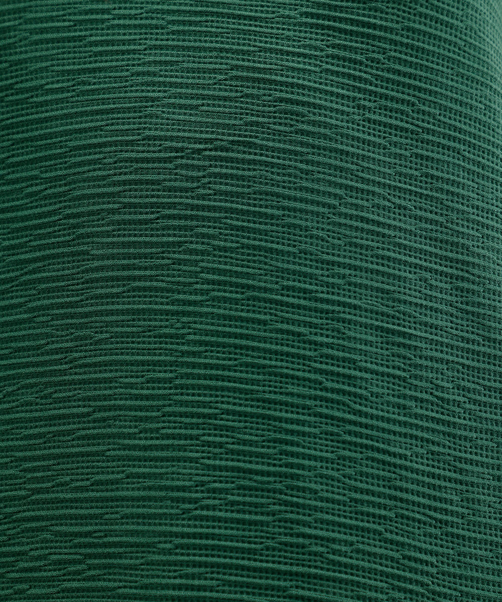 blusa texturizada decote v muscle tee verde
