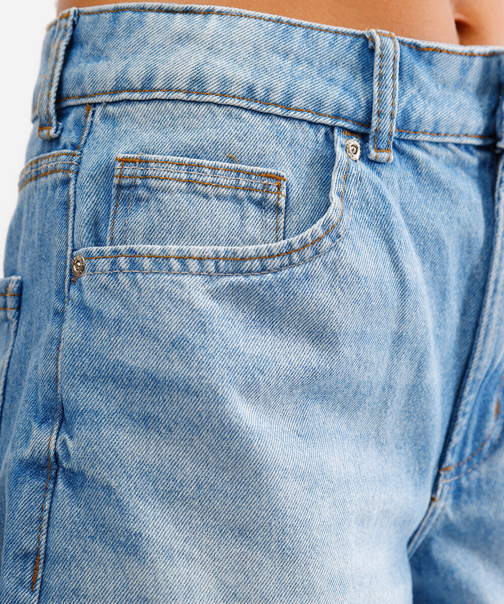 bermuda mom feminina jeans cintura média azul