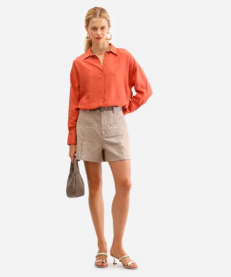 short feminino de alfaiataria chevron bege