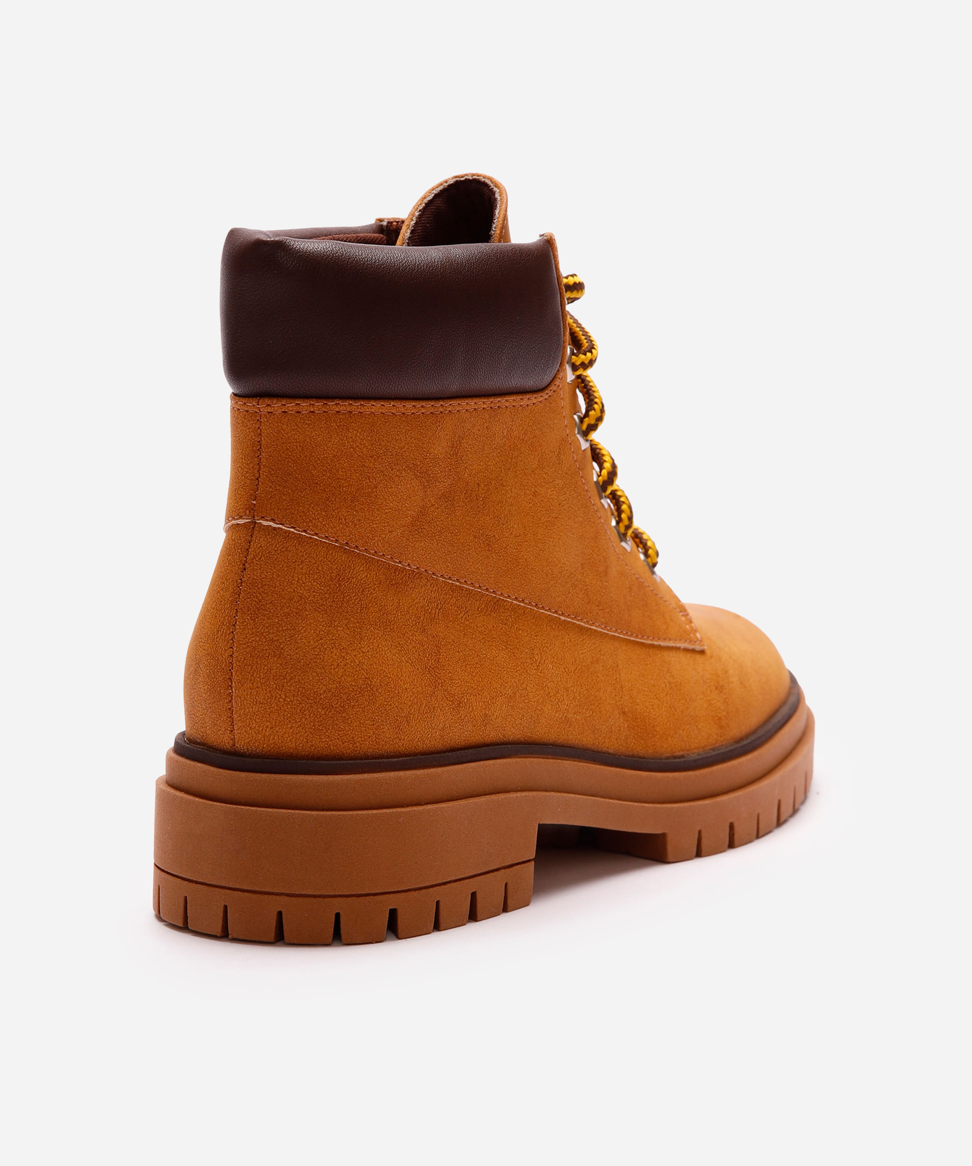 bota feminina cano curto tratorada com cadarço oneself marrom