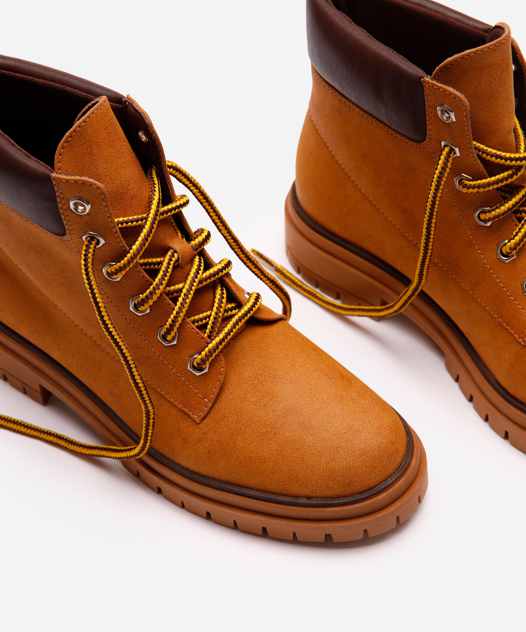 bota feminina cano curto tratorada com cadarço oneself marrom