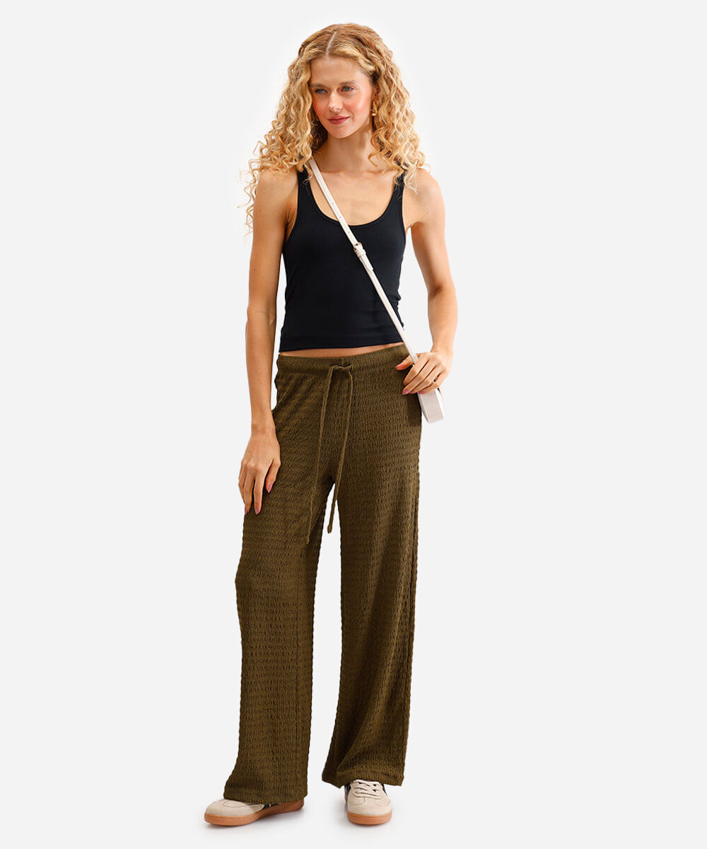 calça reta feminina texturizada verde