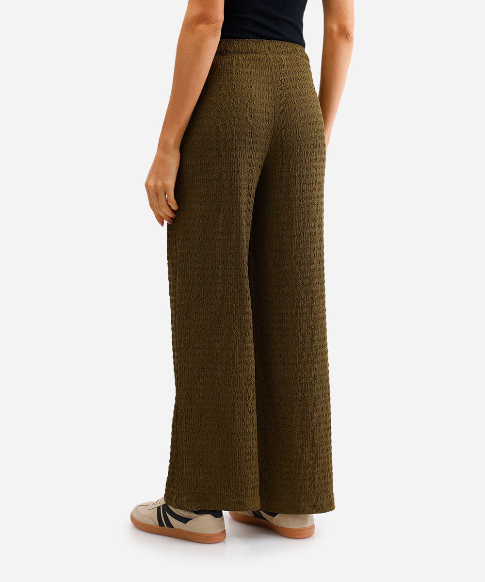 calça reta feminina texturizada verde