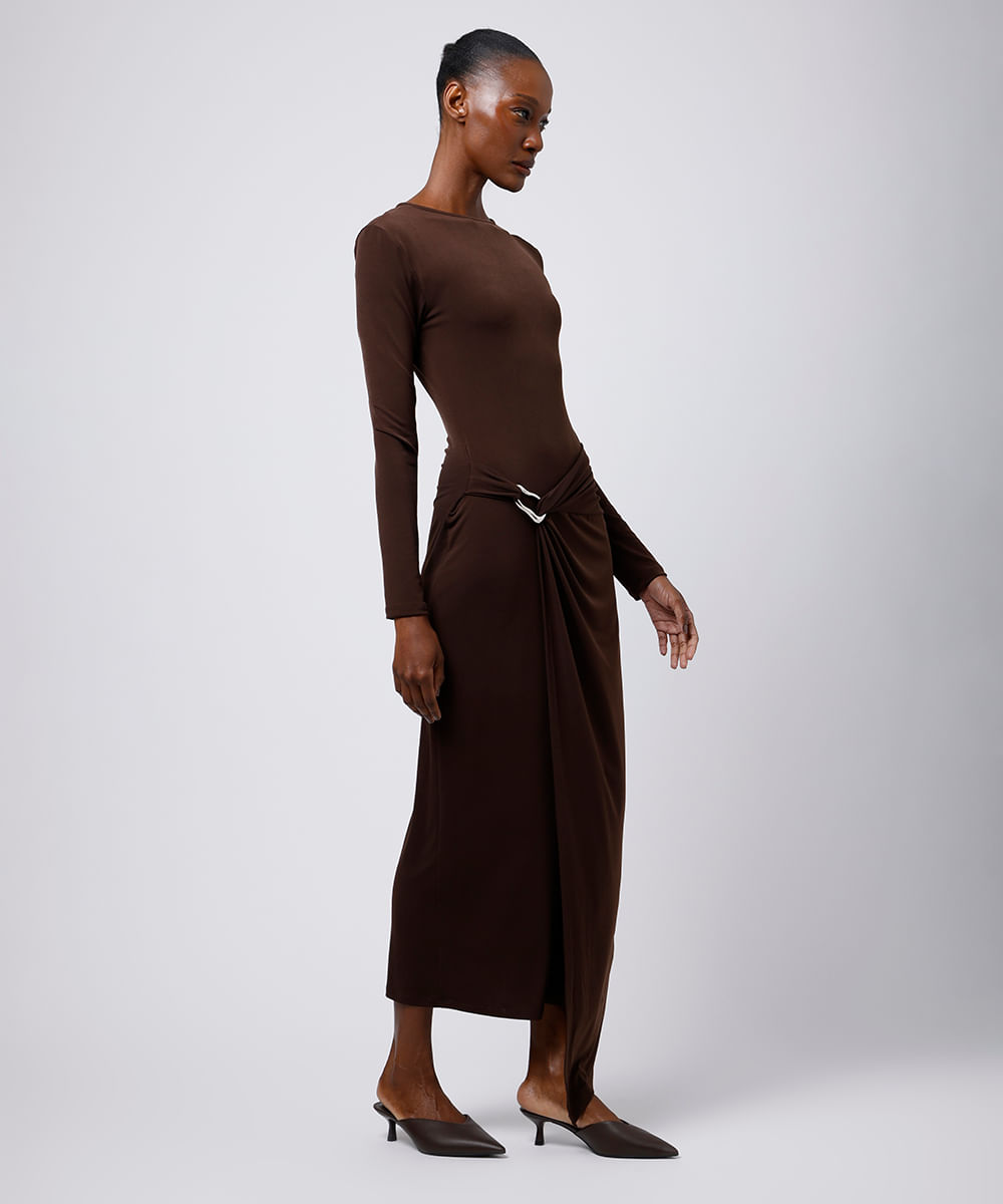 vestido midi feminino manga longa com fenda marrom