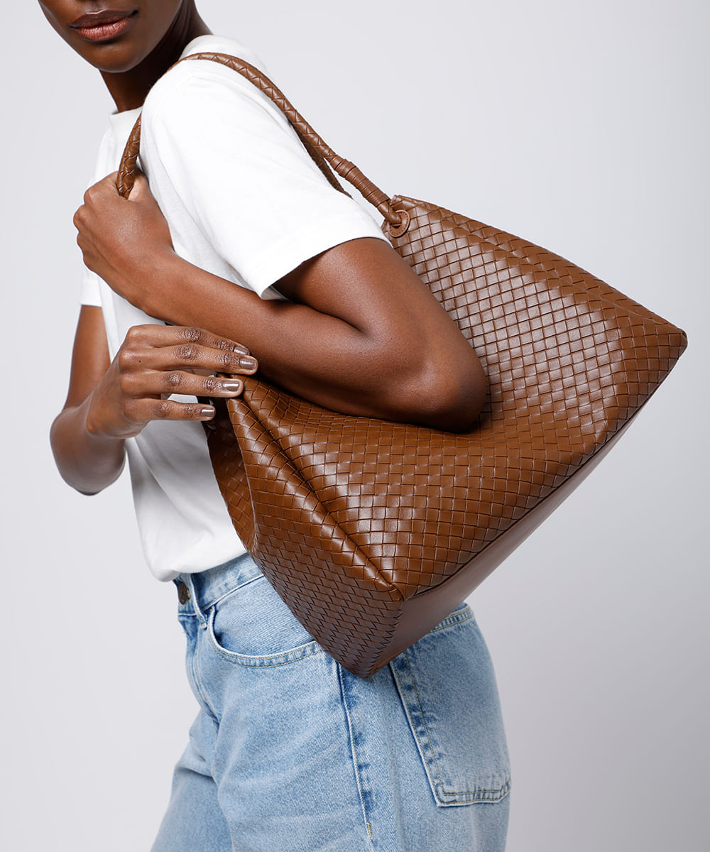 bolsa shoulder texturizada mindset - marrom escuro