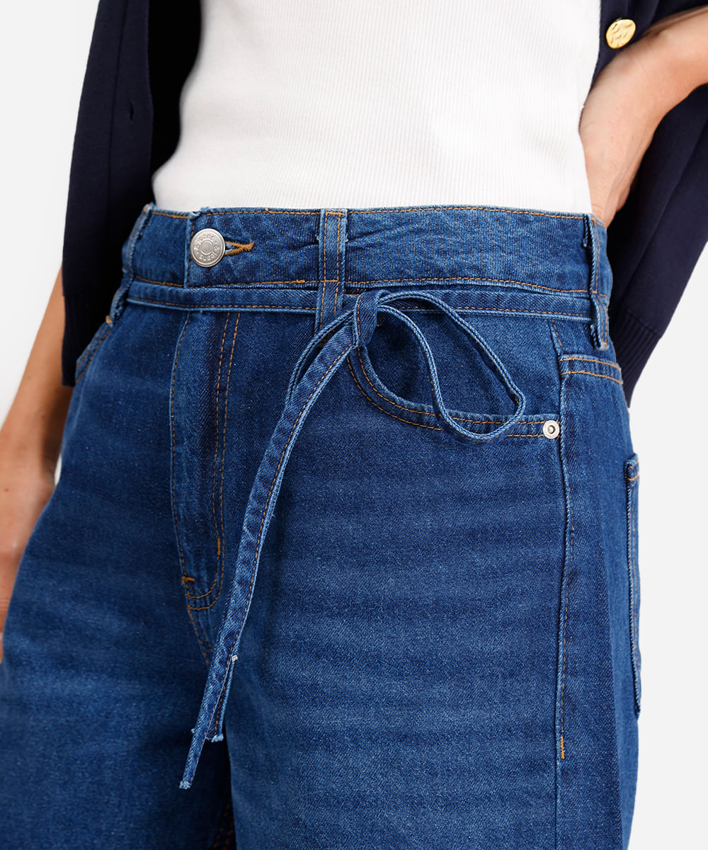bermuda feminina jeans cintura média com cordão azul