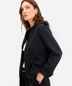 blusão básico feminino de moletom com capuz preto