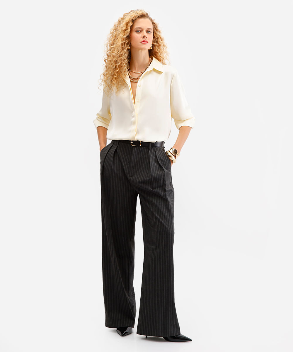 camisa feminina acetinada oversized amarela