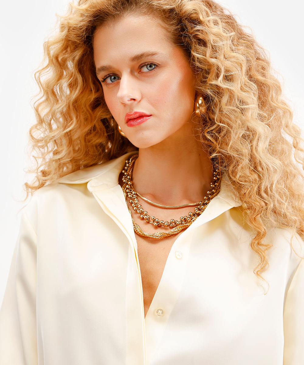 camisa feminina acetinada oversized amarela