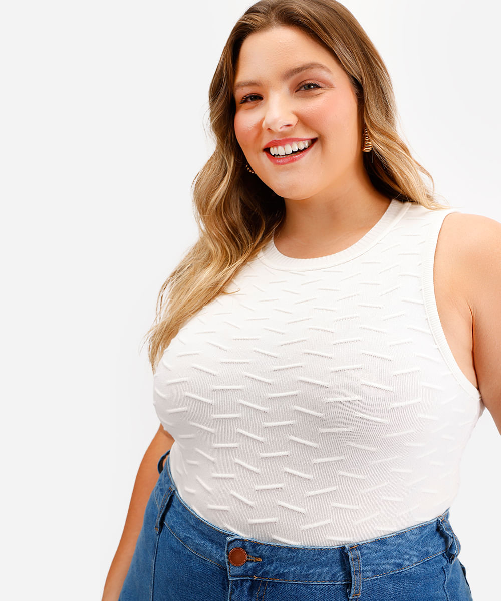 regata de tricot texturizada plus size off white