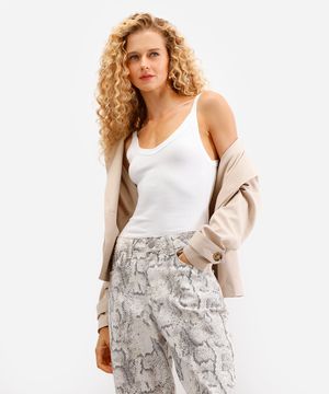 regata básica feminina canelada off white