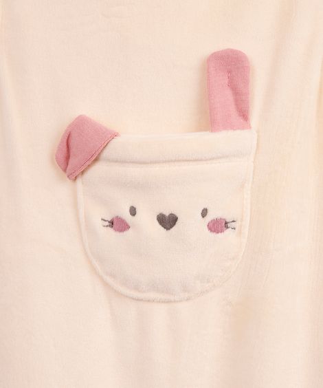 jardineira longa infantil de plush com blusa coelhinho off white