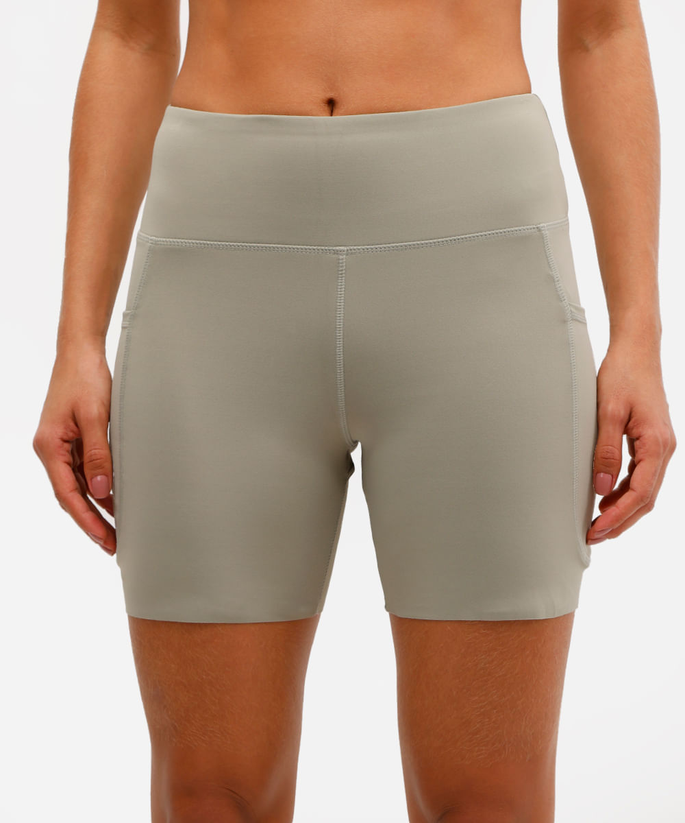 bermuda feminina esportiva com bolsos verde