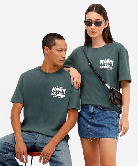 camiseta de algodão manga curta snoopy peanuts verde