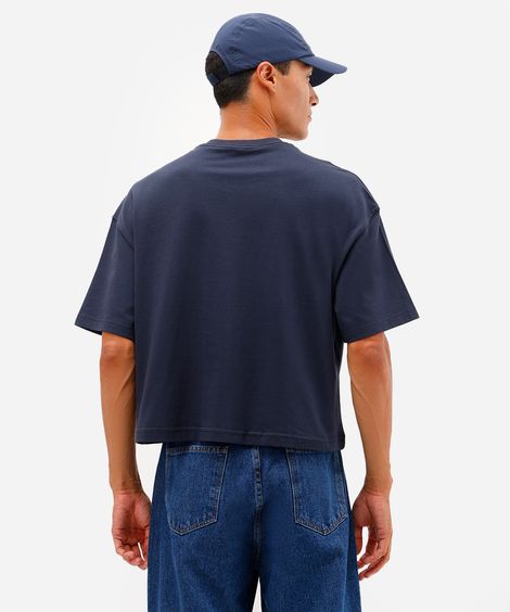 camiseta masculina cropped de algodão manga curta com bordado azul