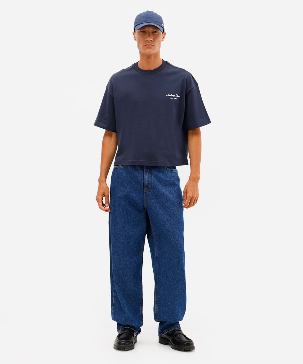 camiseta masculina cropped de algodão manga curta com bordado azul