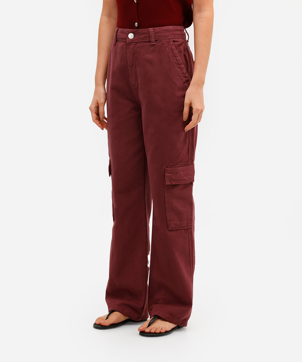 calça cargo feminina de sarja cintura média vinho