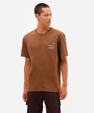 camiseta masculina de algodão peruano estampada marrom