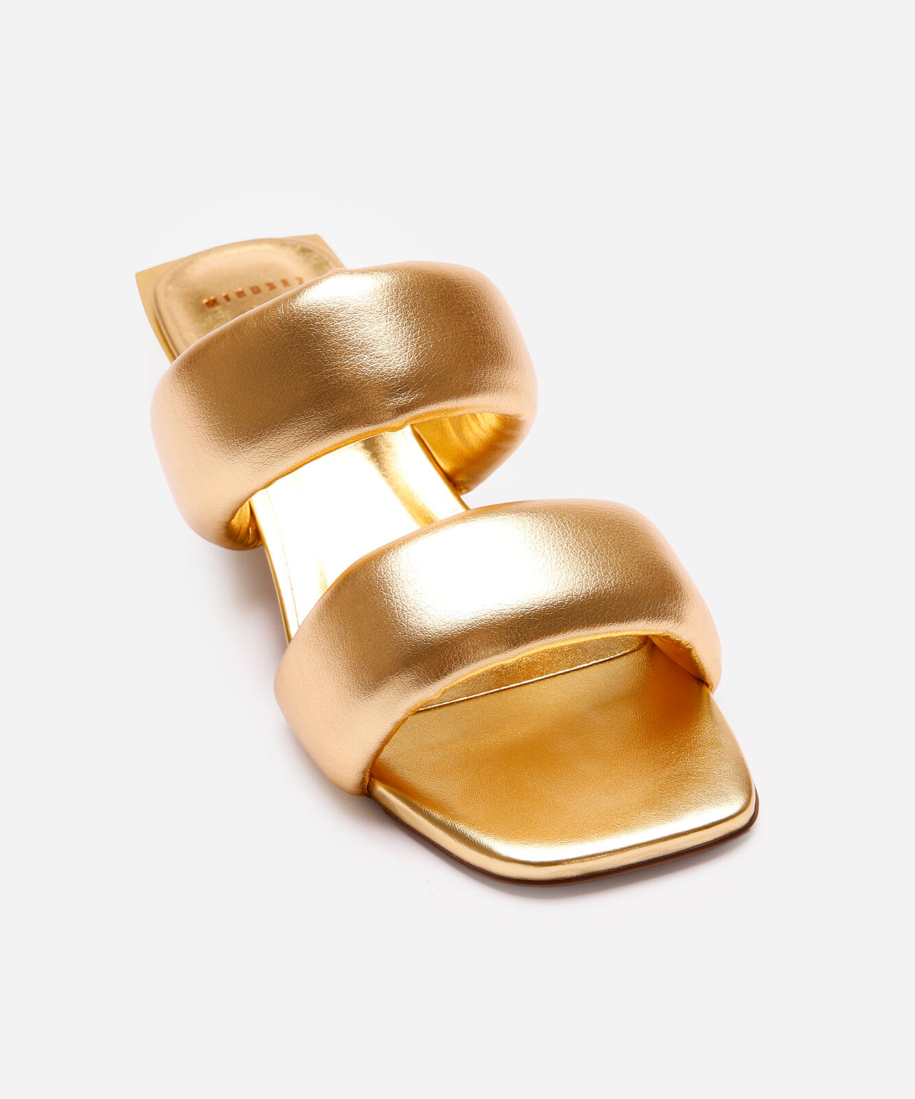 tamanco bico quadrado tira puffer mindset dourado