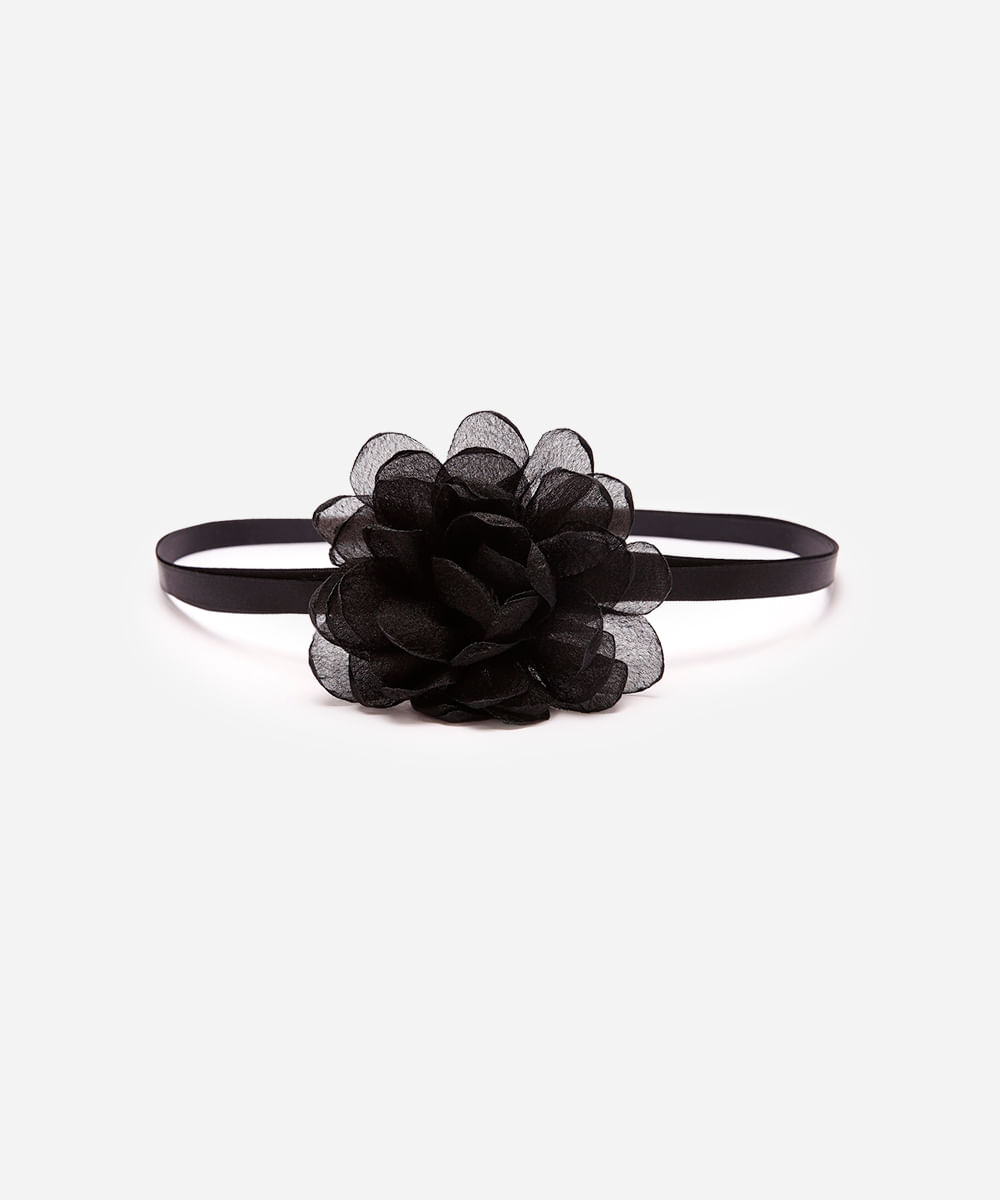 colar chocker e acessório de cabelo floral preto