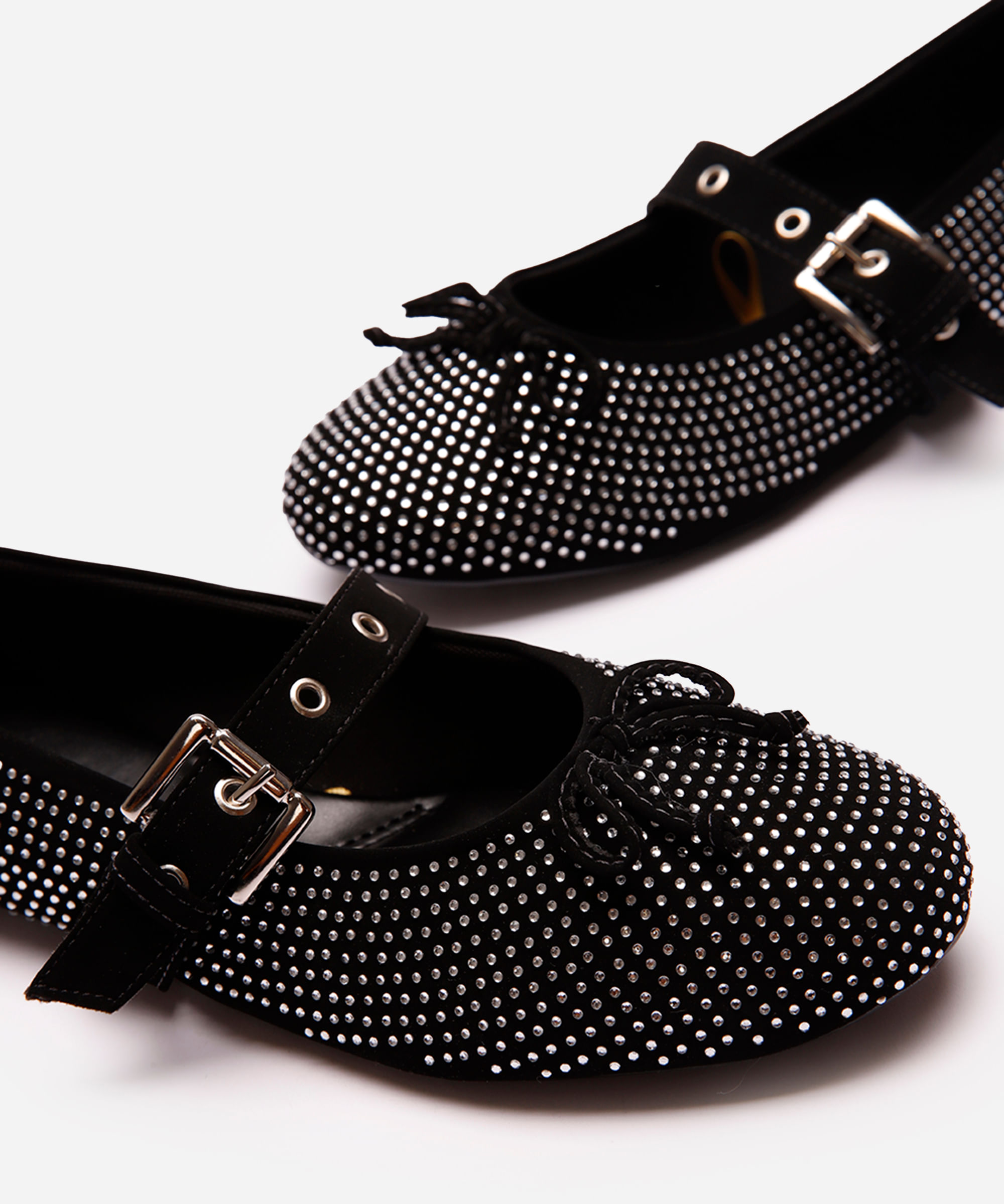 sapatilha boneca com strass e lacinho oneself preta