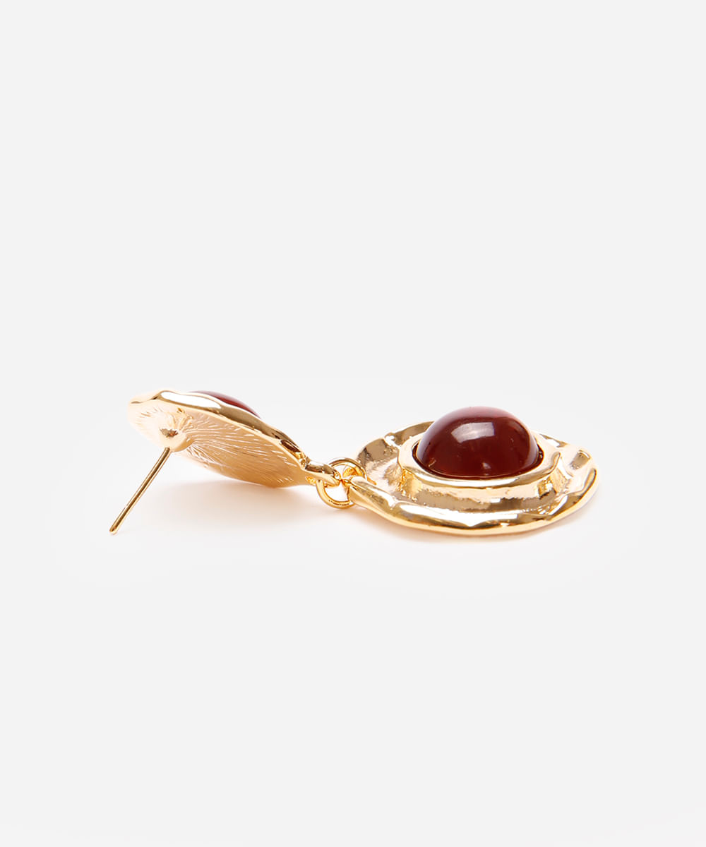 brinco vintage texturizado com pedraria dourado