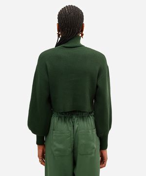 suéter de tricot cropped gola alta verde