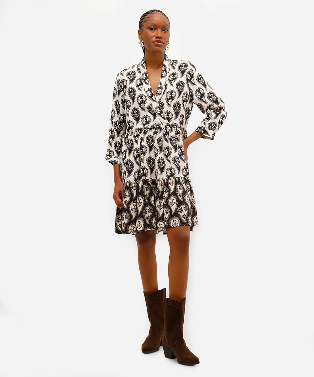 vestido curto feminino de viscose paisley bege