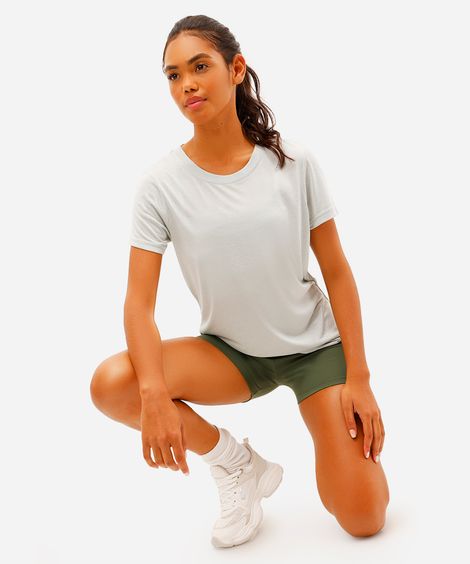 blusa esportiva manga curta cinza
