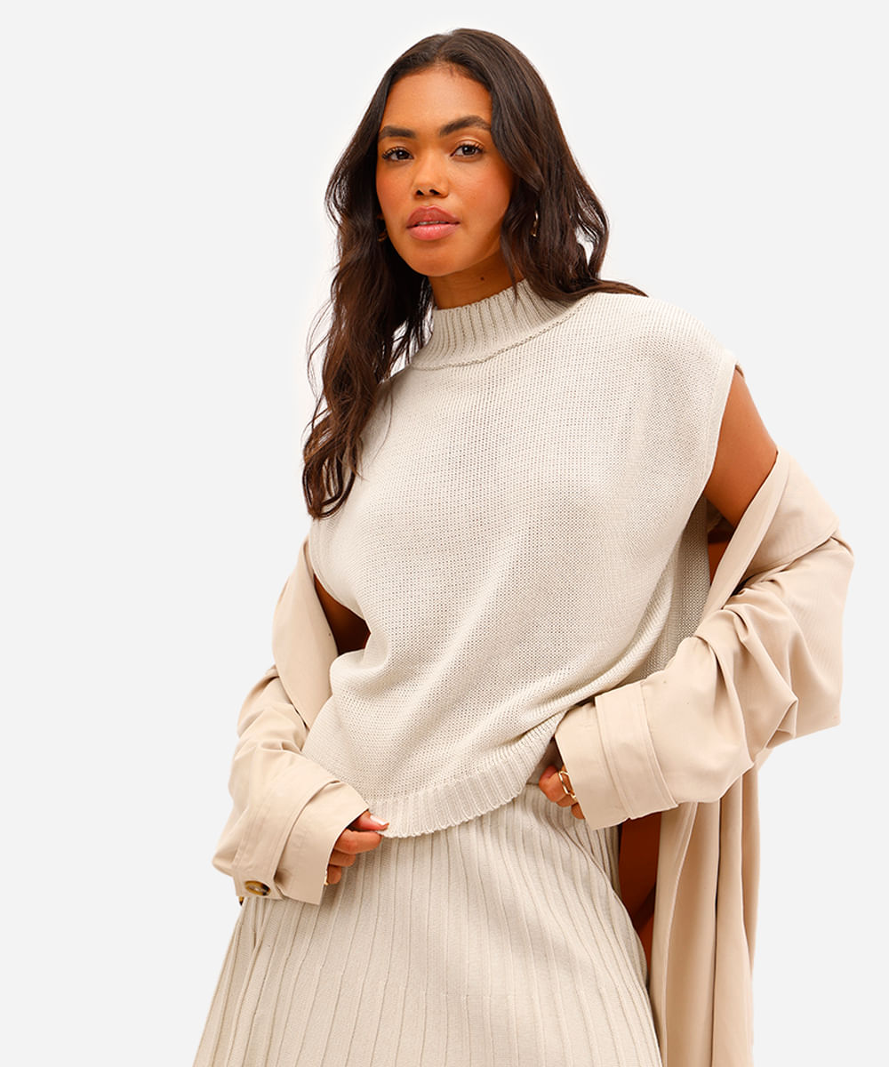 blusa feminina de tricot gola alta bege