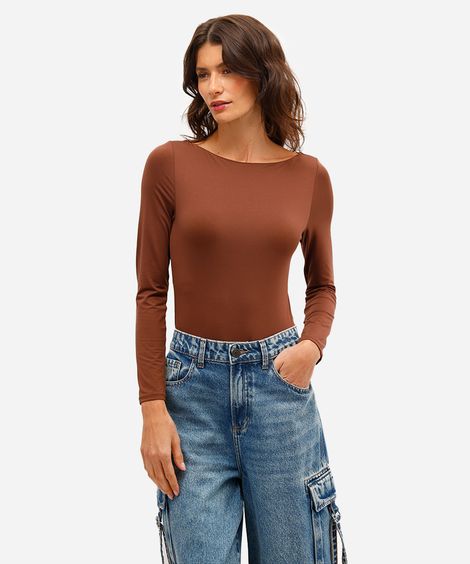 body decote canoa manga longa marrom