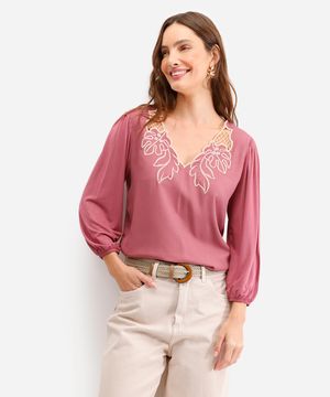 bata de viscose decote v folhagem vinho