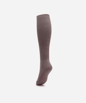meia feminina de tricot cano longo texturizada cinza