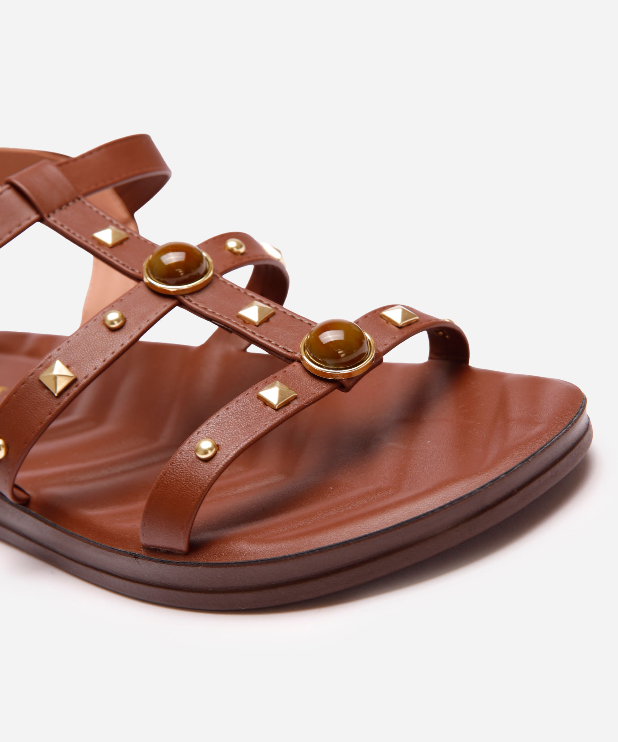rasteirinha gladiadora com tachas marrom
