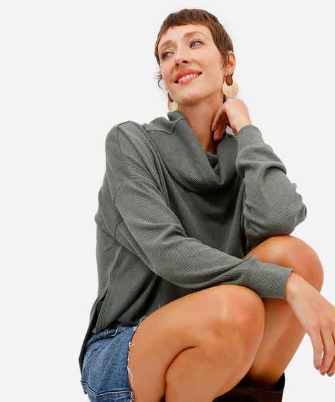blusa oversized feminina de malha gola alta verde