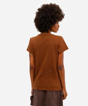 camiseta feminina de algodão manga curta snoopy marrom