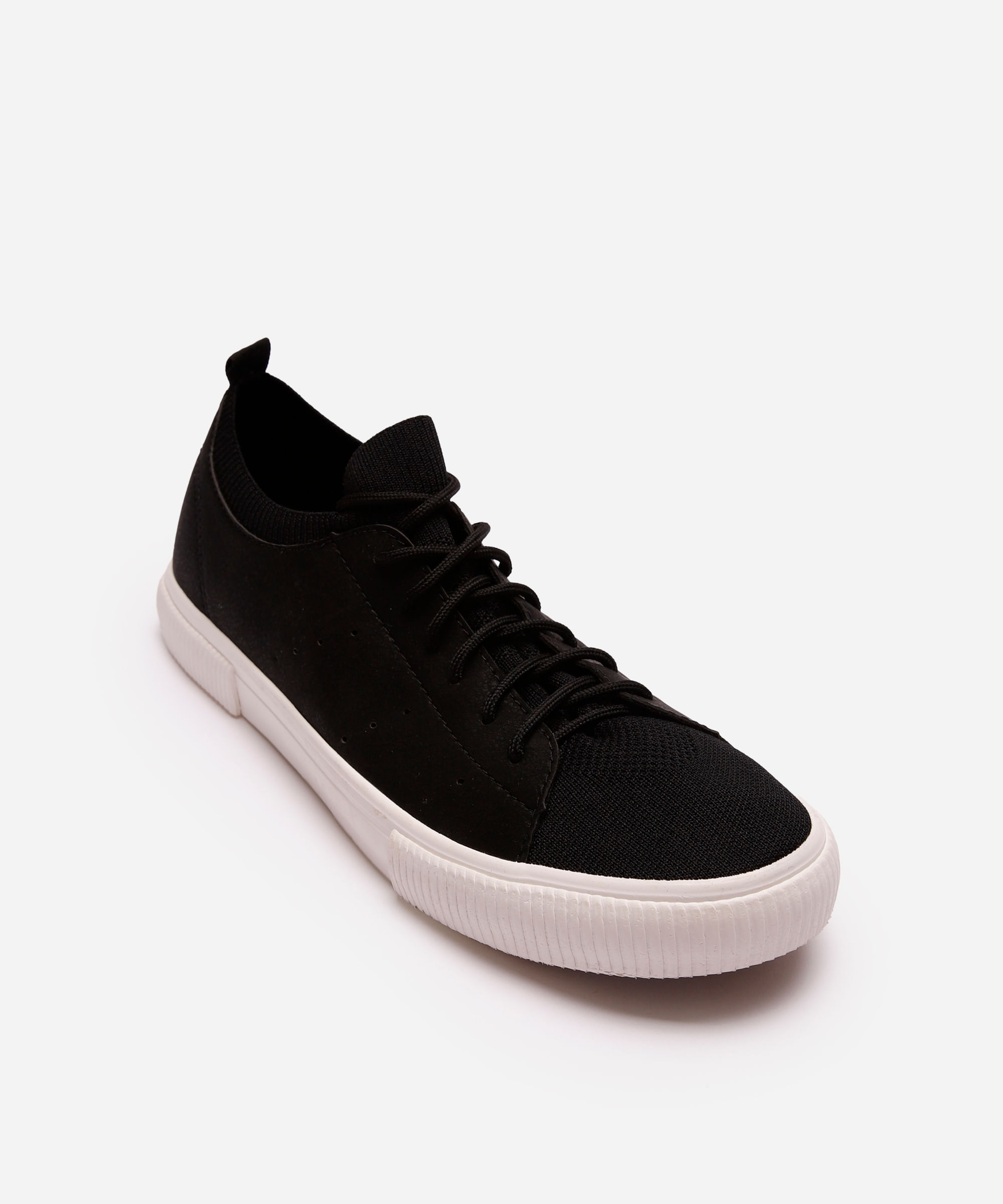 tênis casual com recortes oneself preto