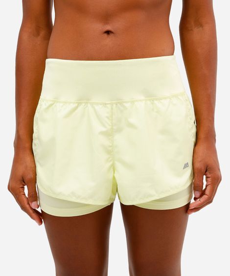 short running com forro e bolso esportivo verde