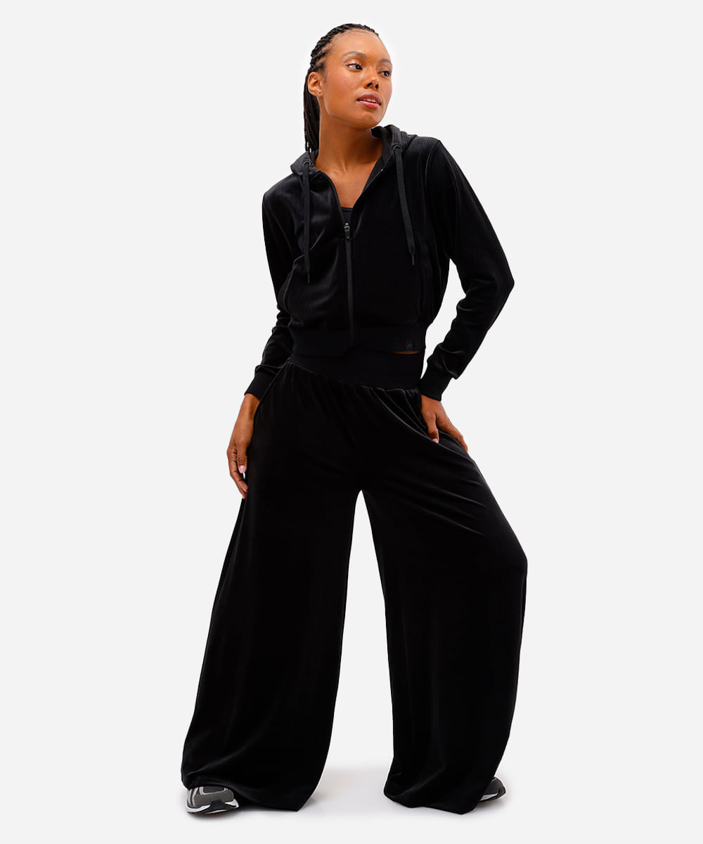 jaqueta bomber cropped plush esportiva com capuz preta