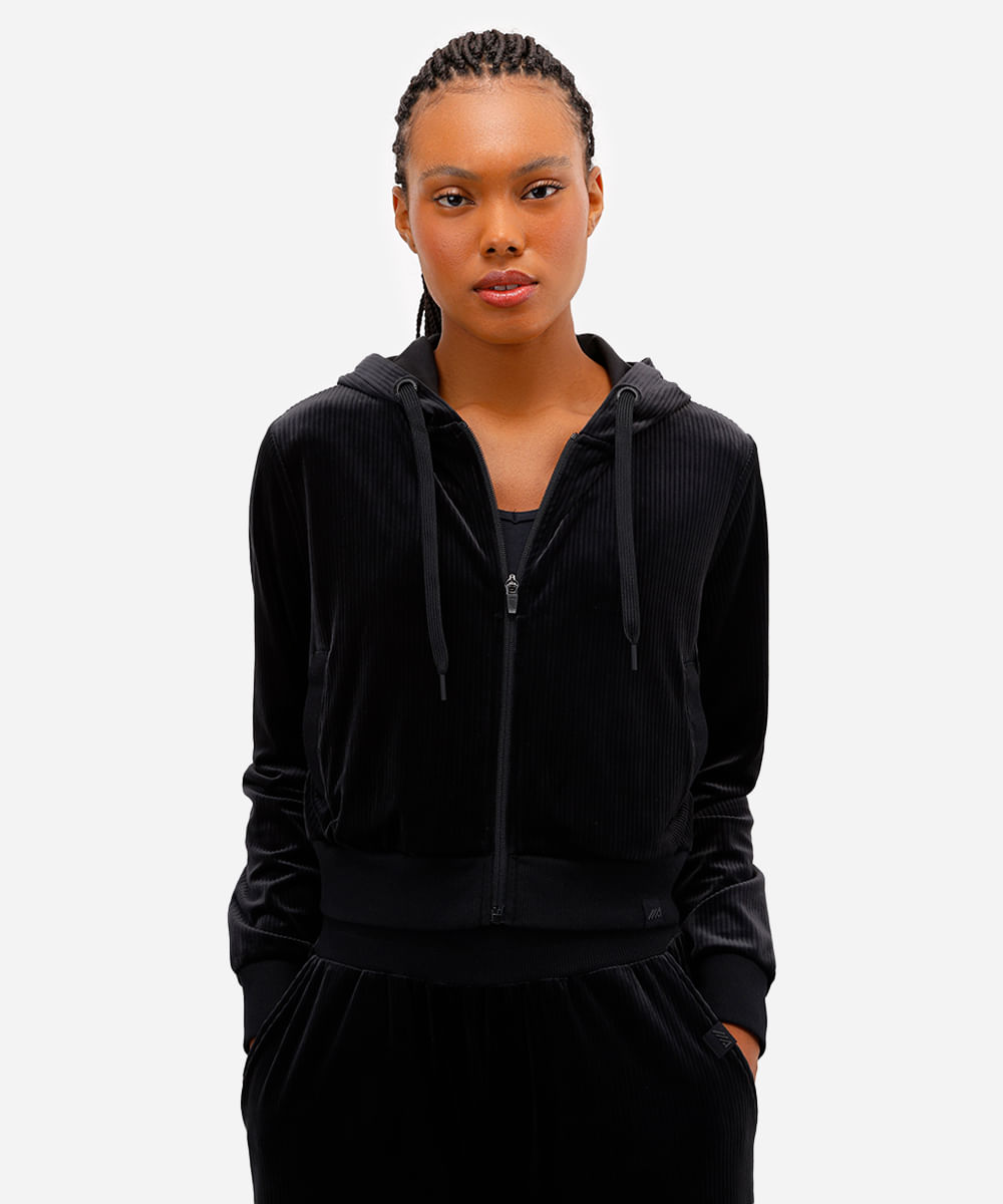 jaqueta bomber cropped plush esportiva com capuz preta