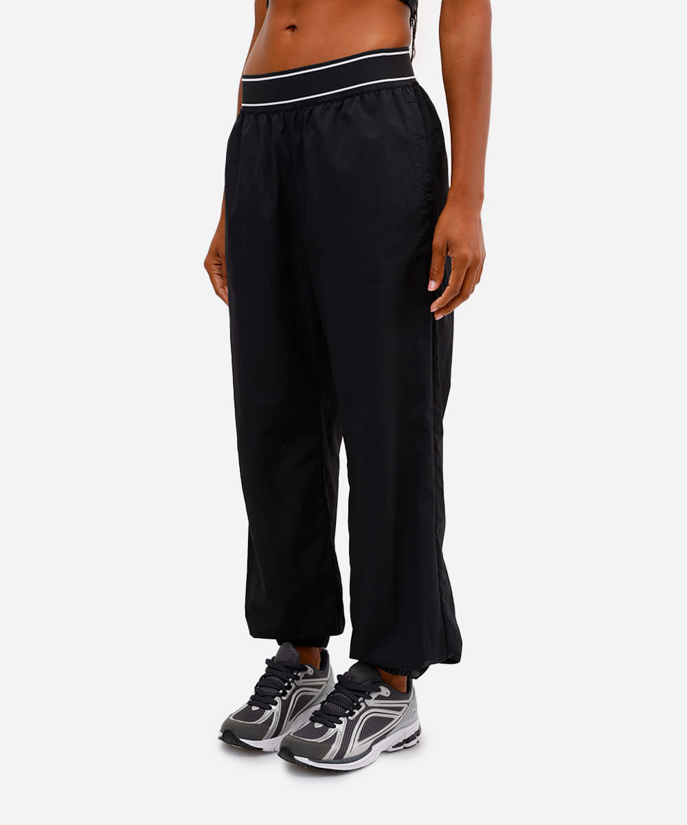 calça jogger feminina esportiva barra ajustável preta